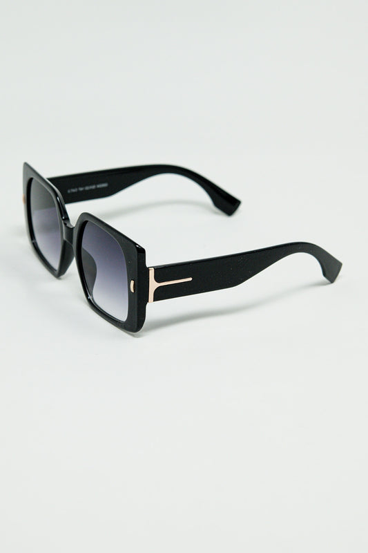 Black square sunglasses with gold detail on the side - Sunglasses