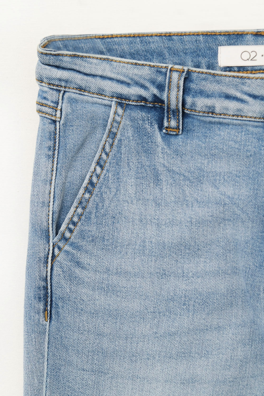 light wash flared jeans made of high-quality denim - Denim