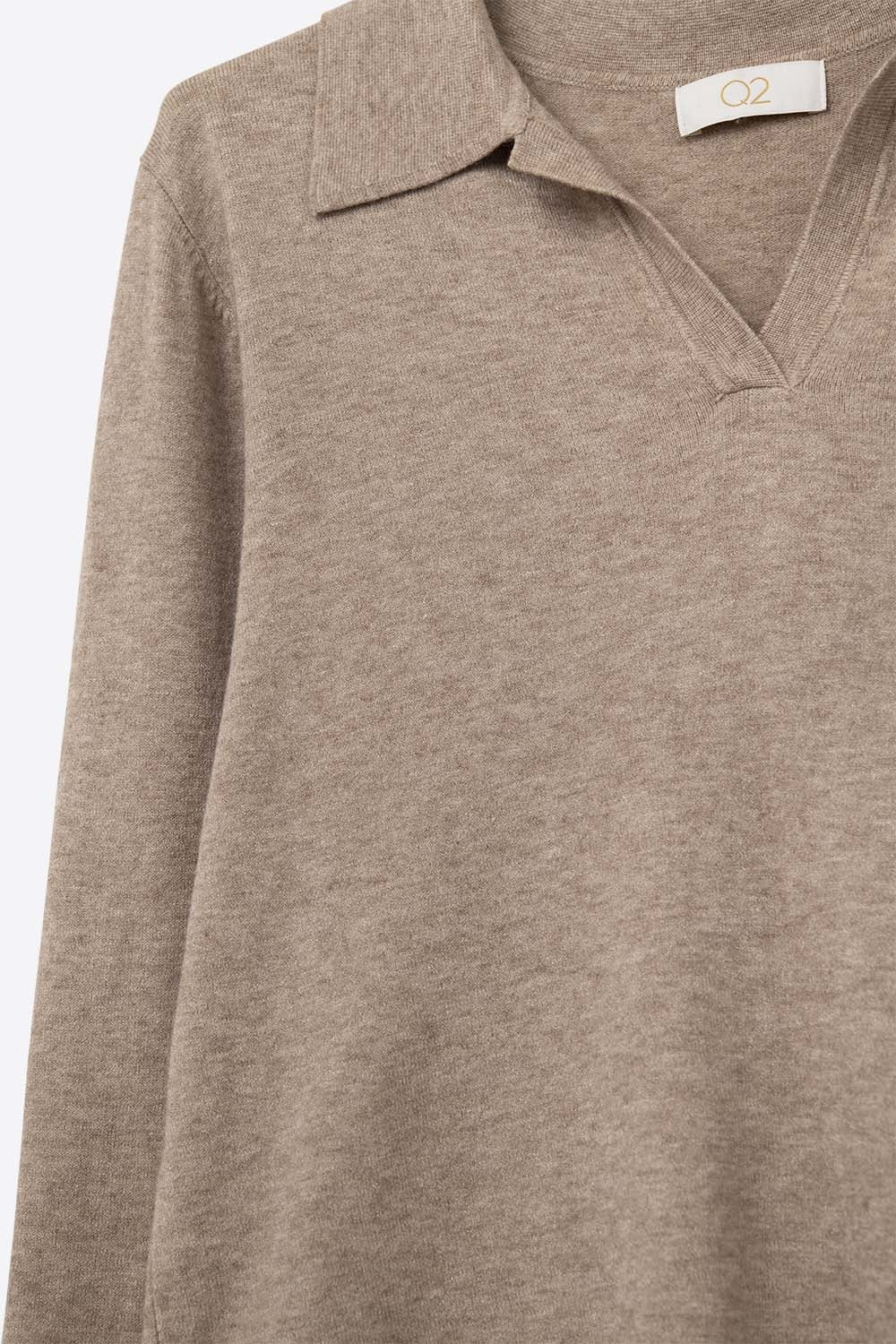 Beige Knitted polo collar with V-neckline no button placket - Polos