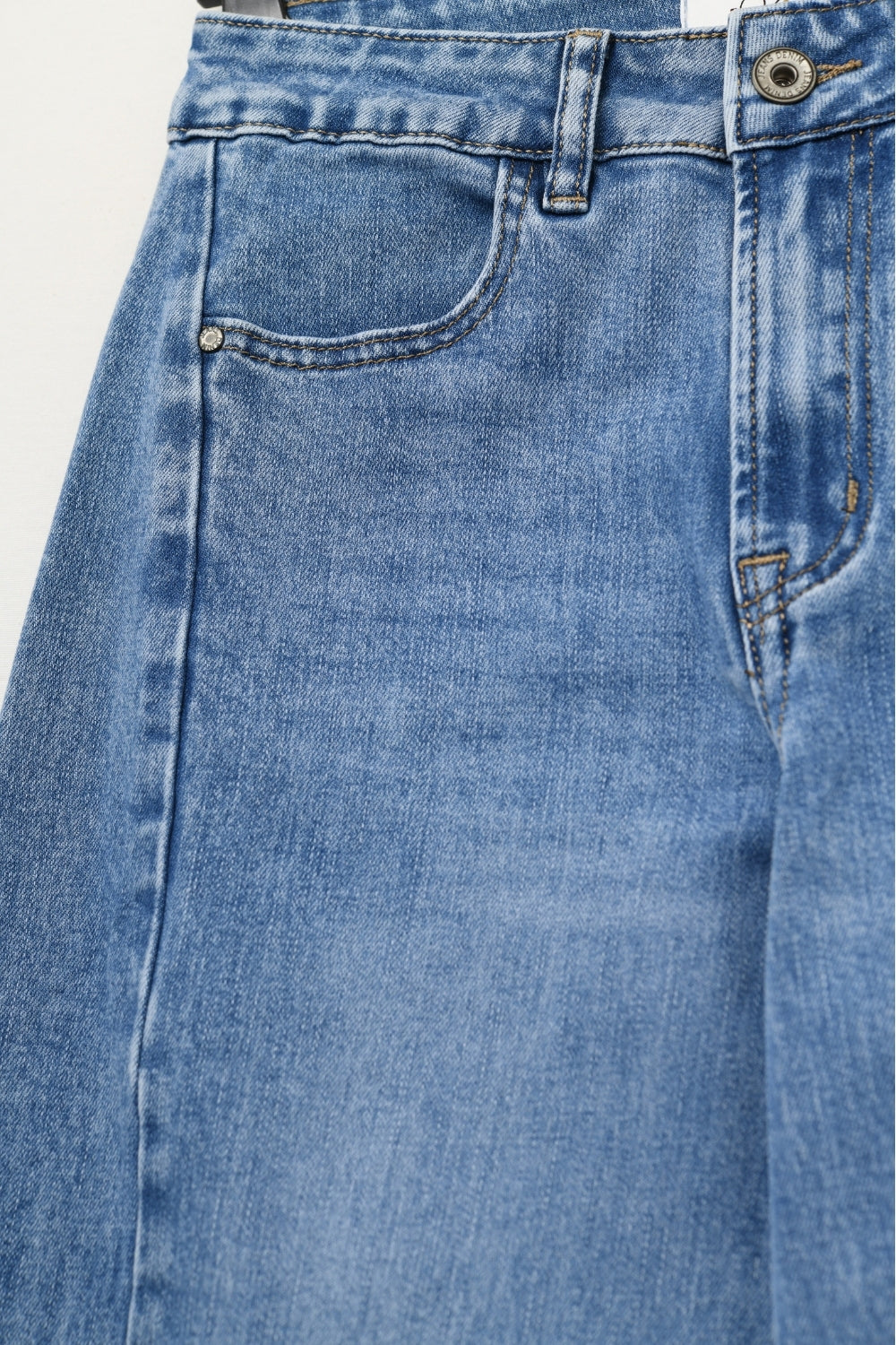 Straight barrel-style jeans with knee stitching detail - Denim
