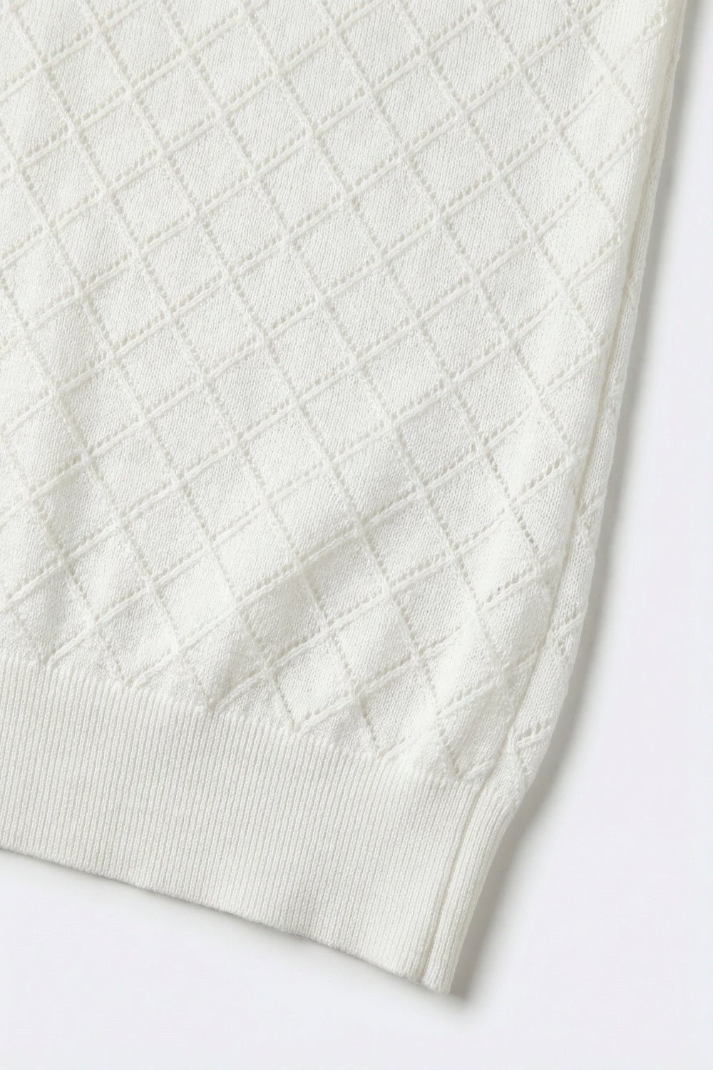 White Textured Knit Sweater with Diamond Pattern