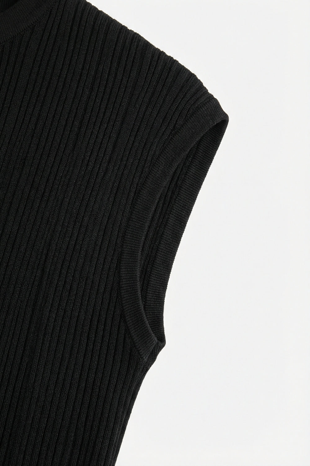 Black fine Ribbed Knit Sleeveless Top