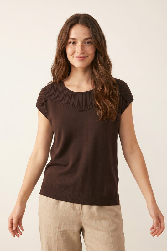 Brown Knit Cap Sleeve Pullover Top with Ribbed Detail