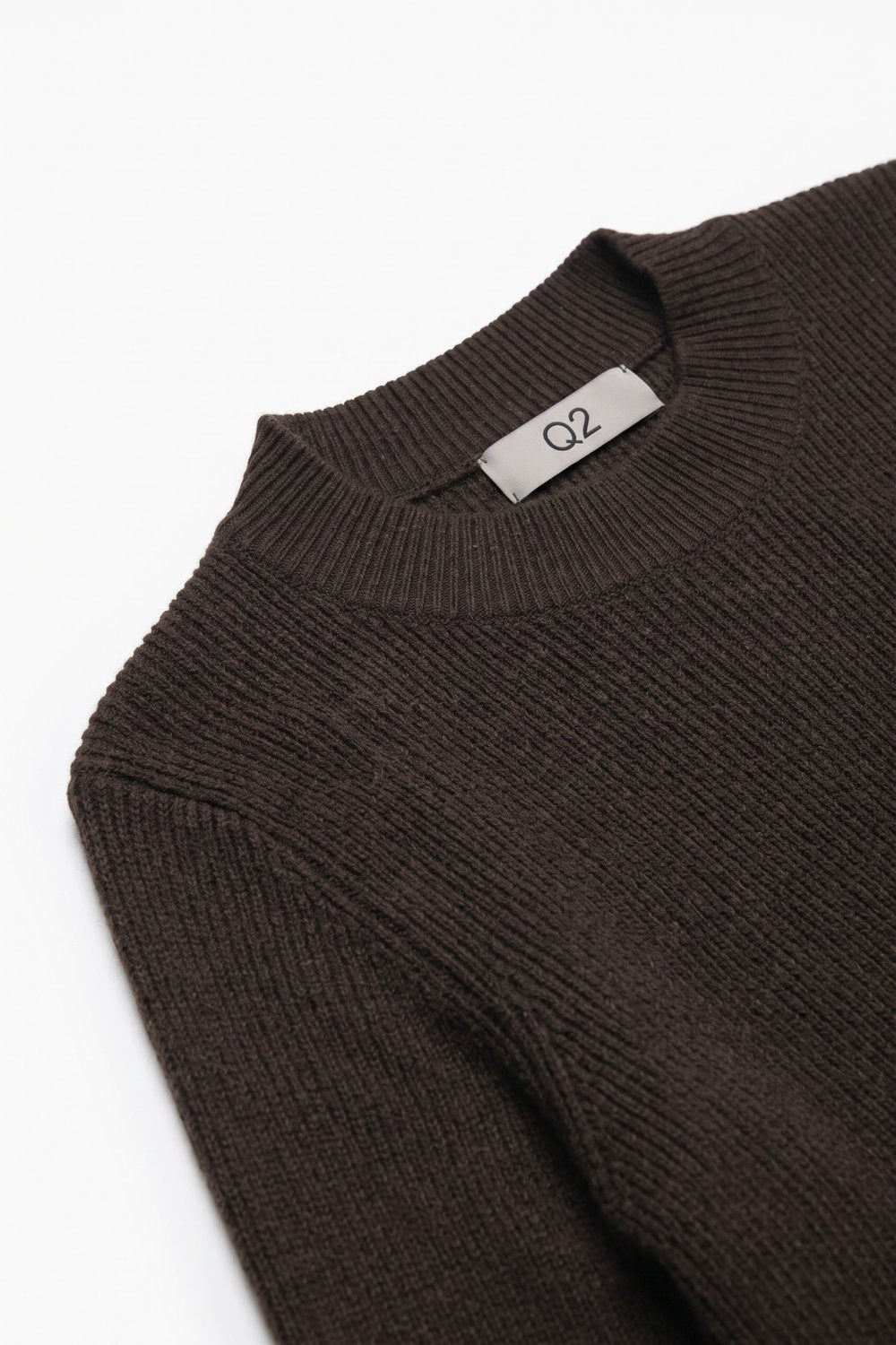 Fine Ribbed Merino Wool Sweater in brown with Mock neck - Jumpers