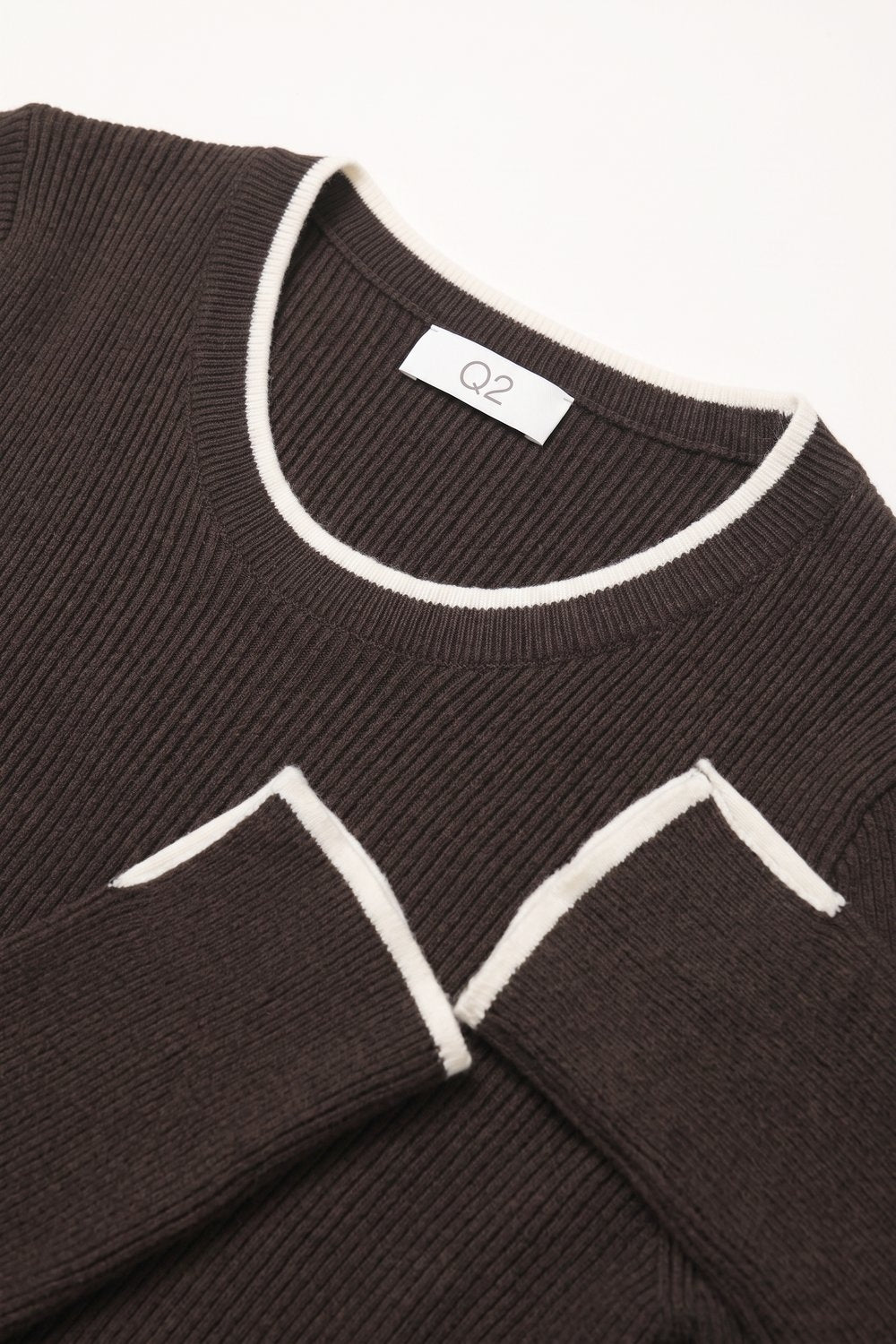 Brown Ribbed Knit white Contrast Trim sweater in wide neck - Jumpers