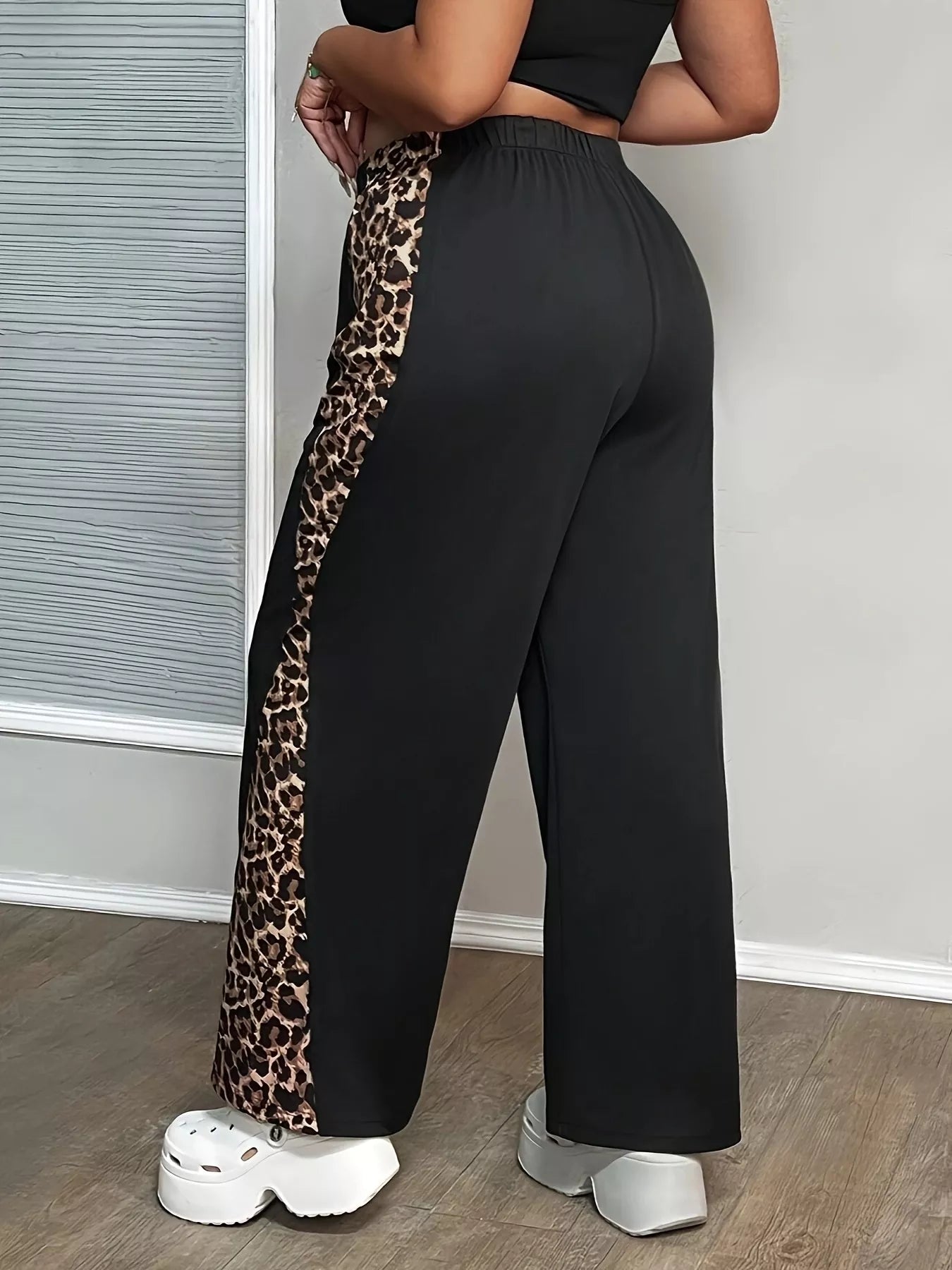Plus Size Leopard Print Wide Leg Trousers - Pants