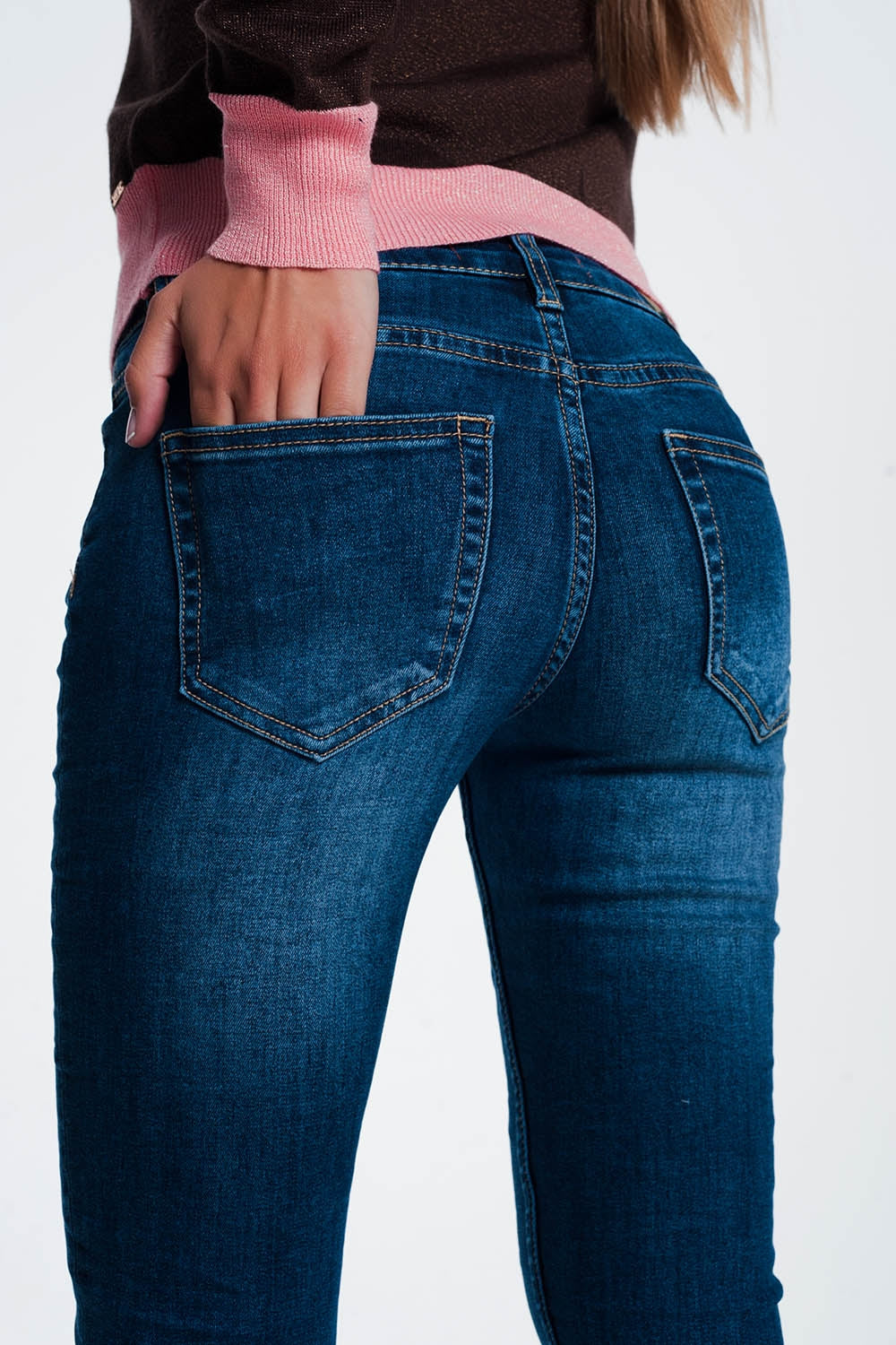 Raw hem skinny jean