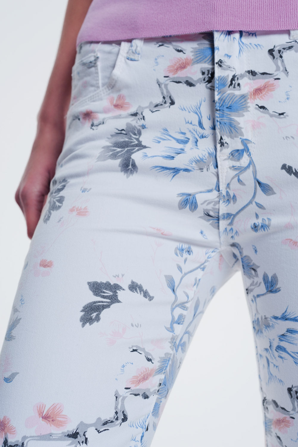 white skinny pants with floral print