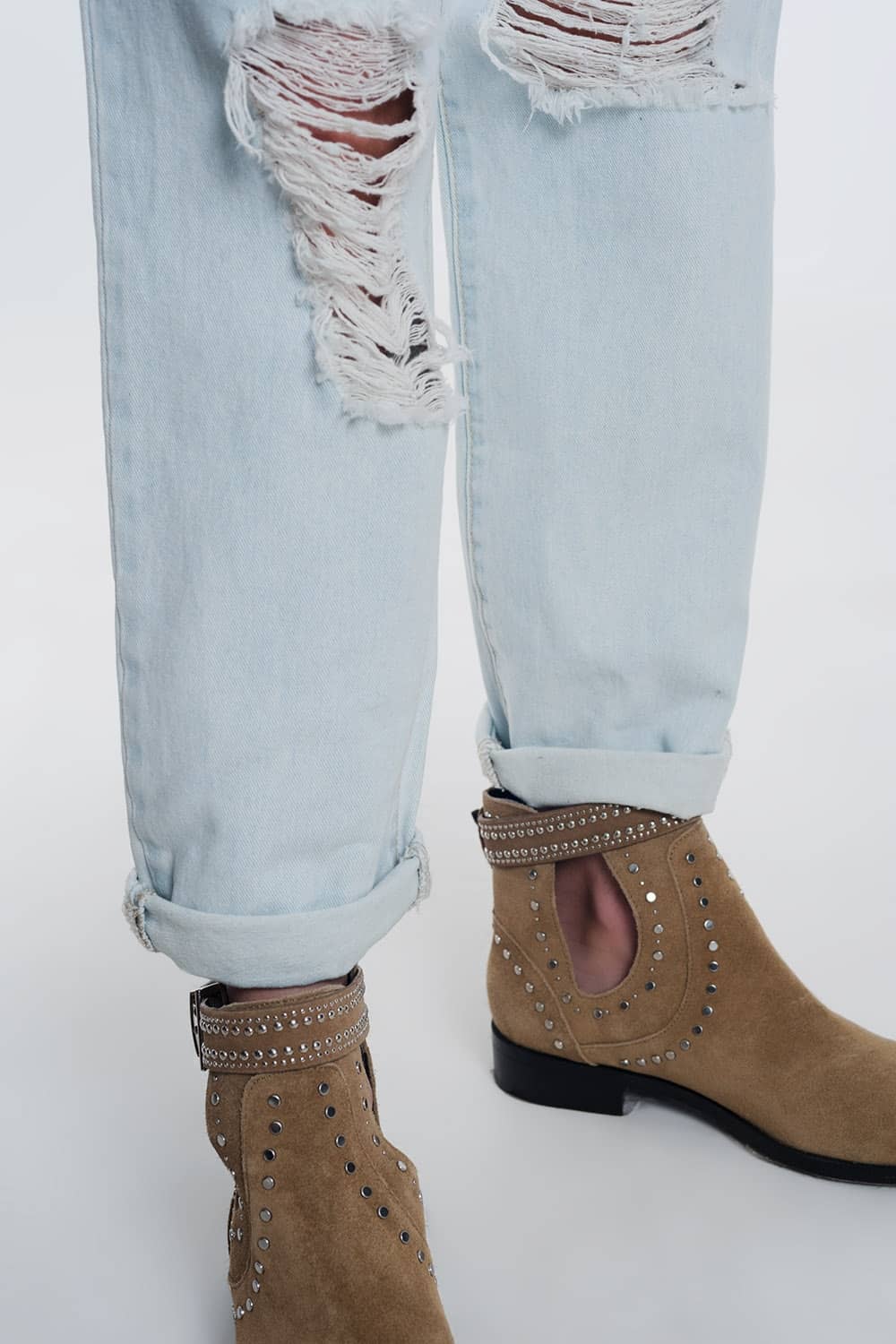 ripped boyfriend jeans in light blue - Denim