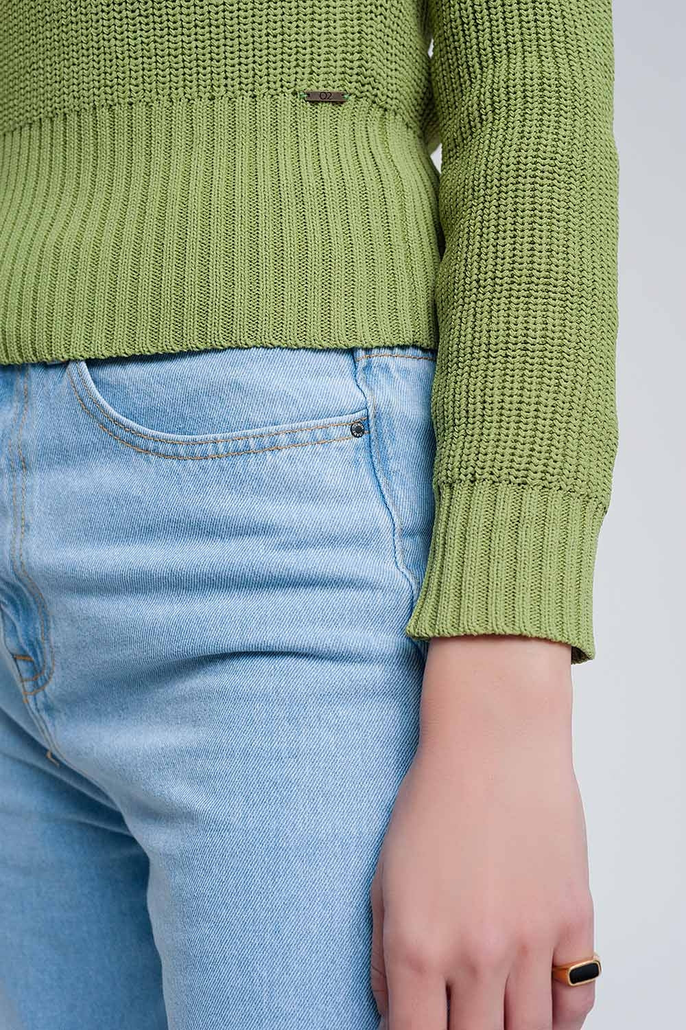 Crochet knit jumper in green