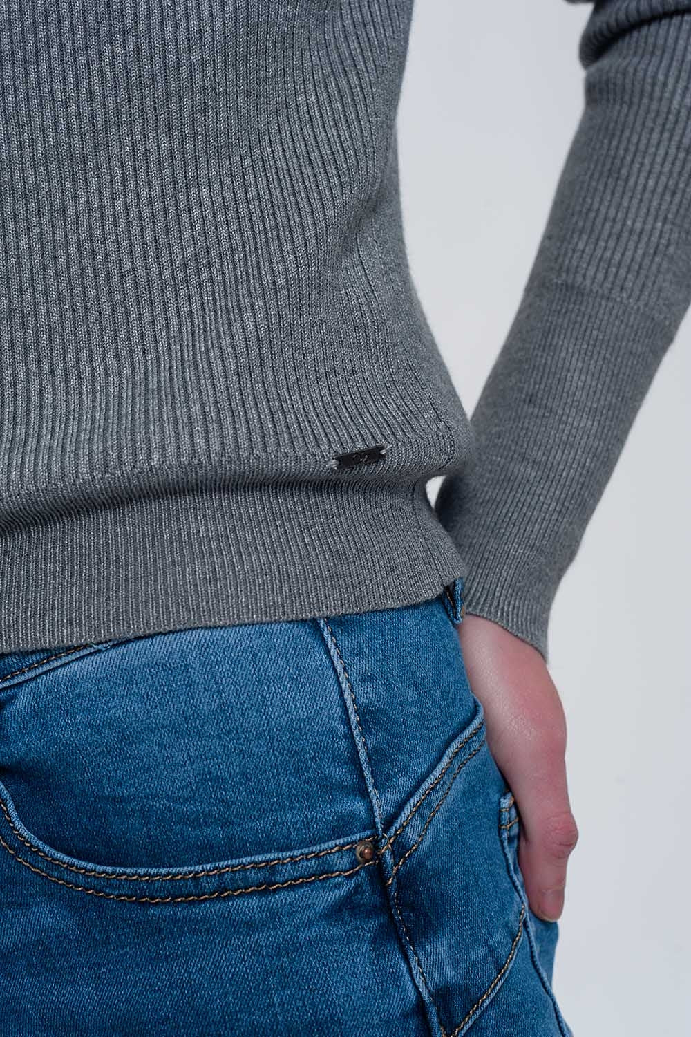 Fitted jumper in gray rib knit - jumper