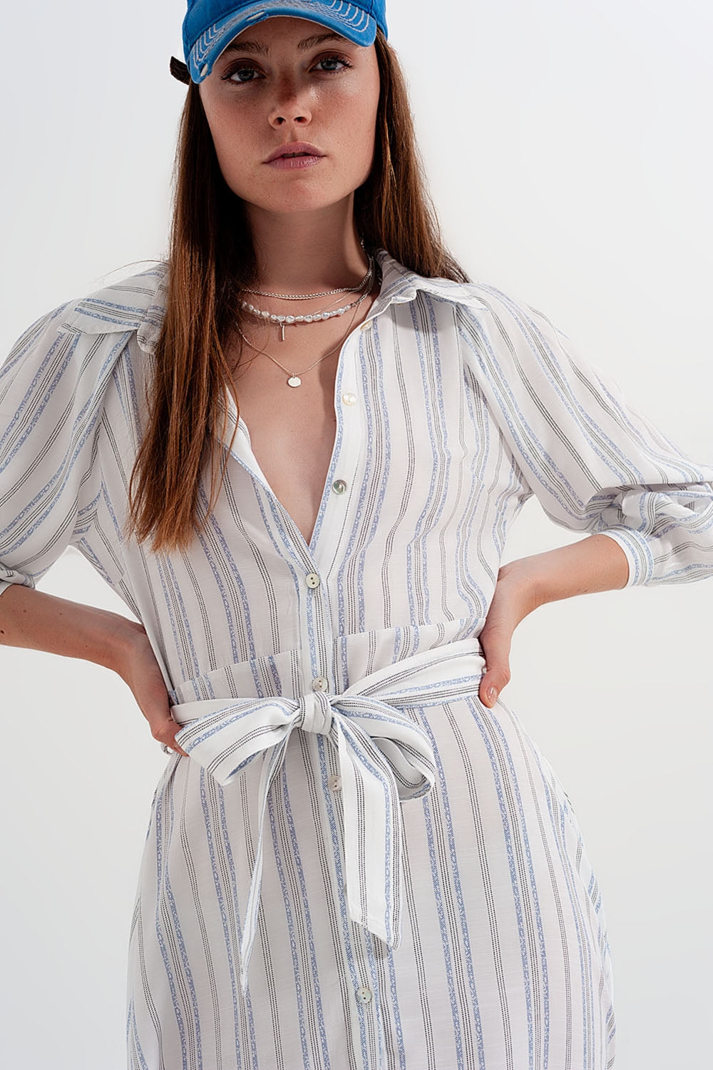 Robe chasuble mi-longue boutonnée rayée