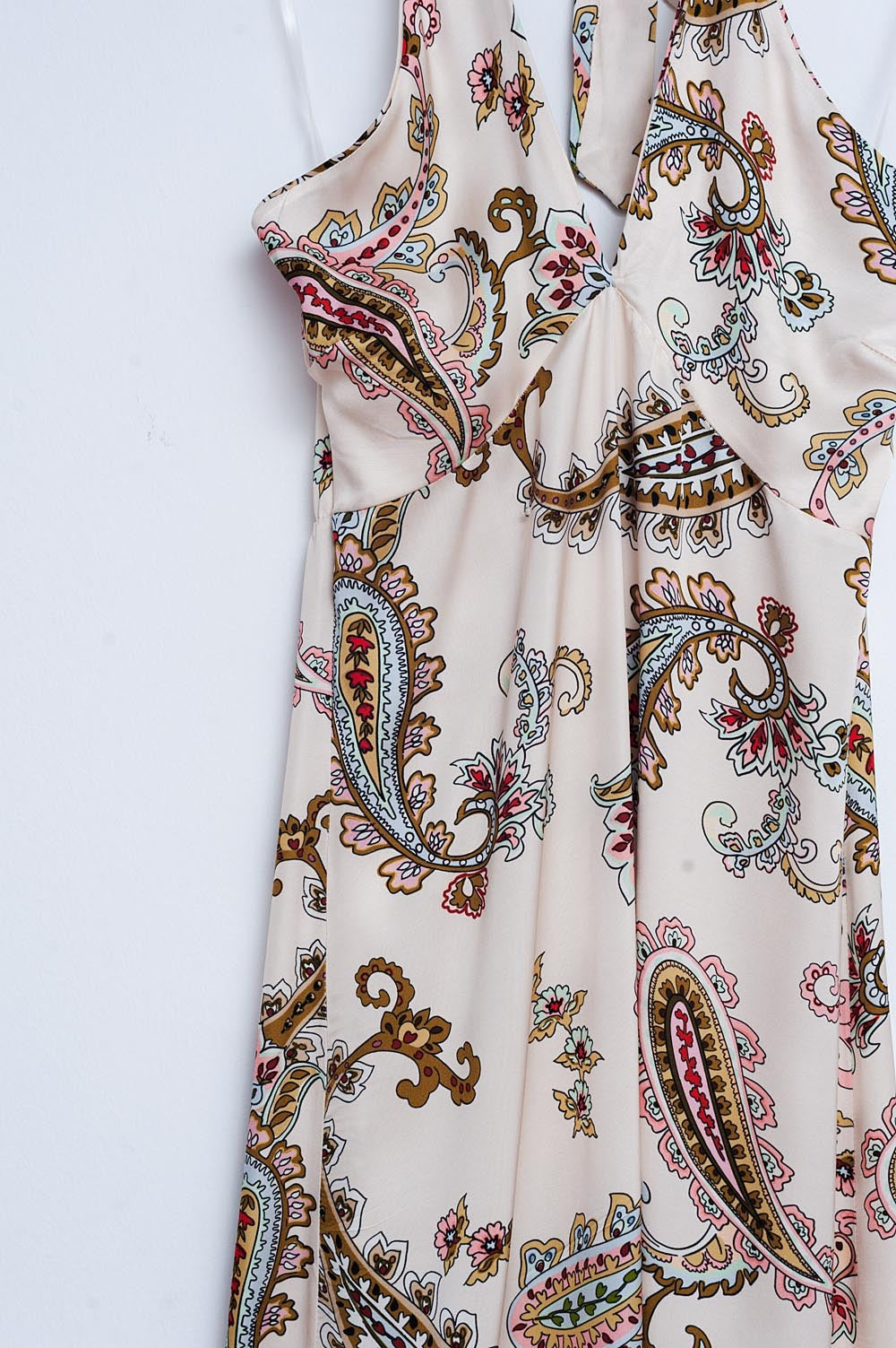 Halter neck maxi dress in paisley print - dress