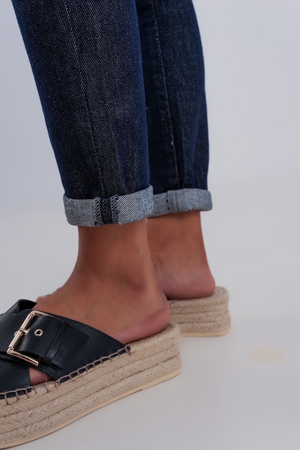 High waisted basic jean in dark blue - Denim