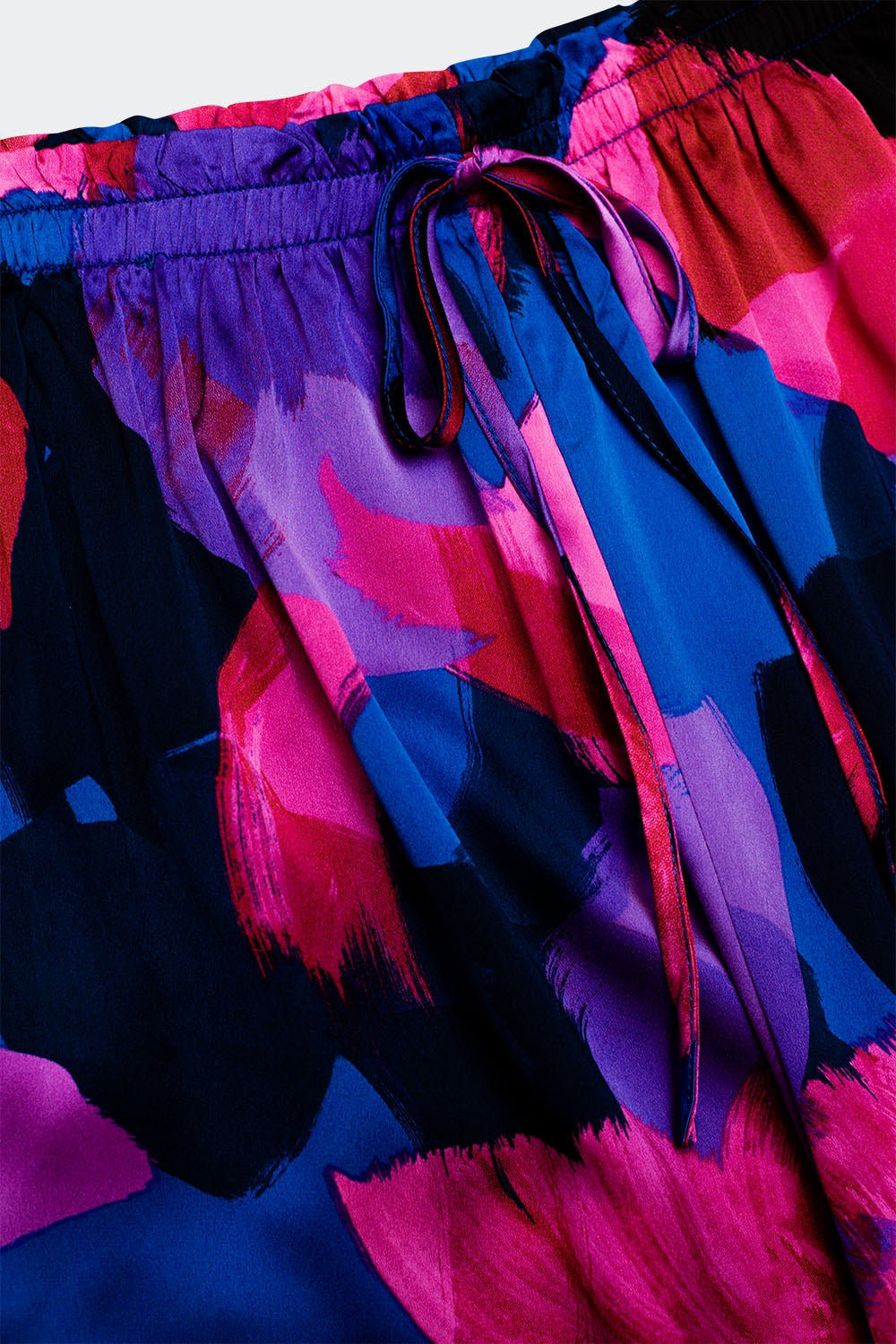 Wide leg pants in purple floral