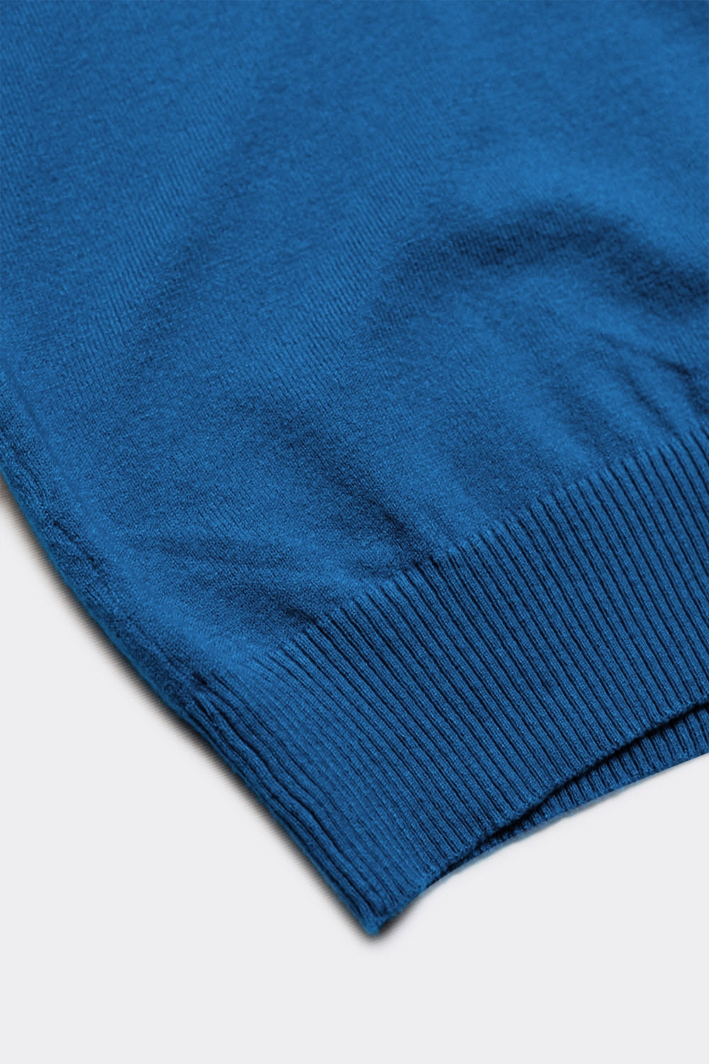Knitted tank jumper in blue
