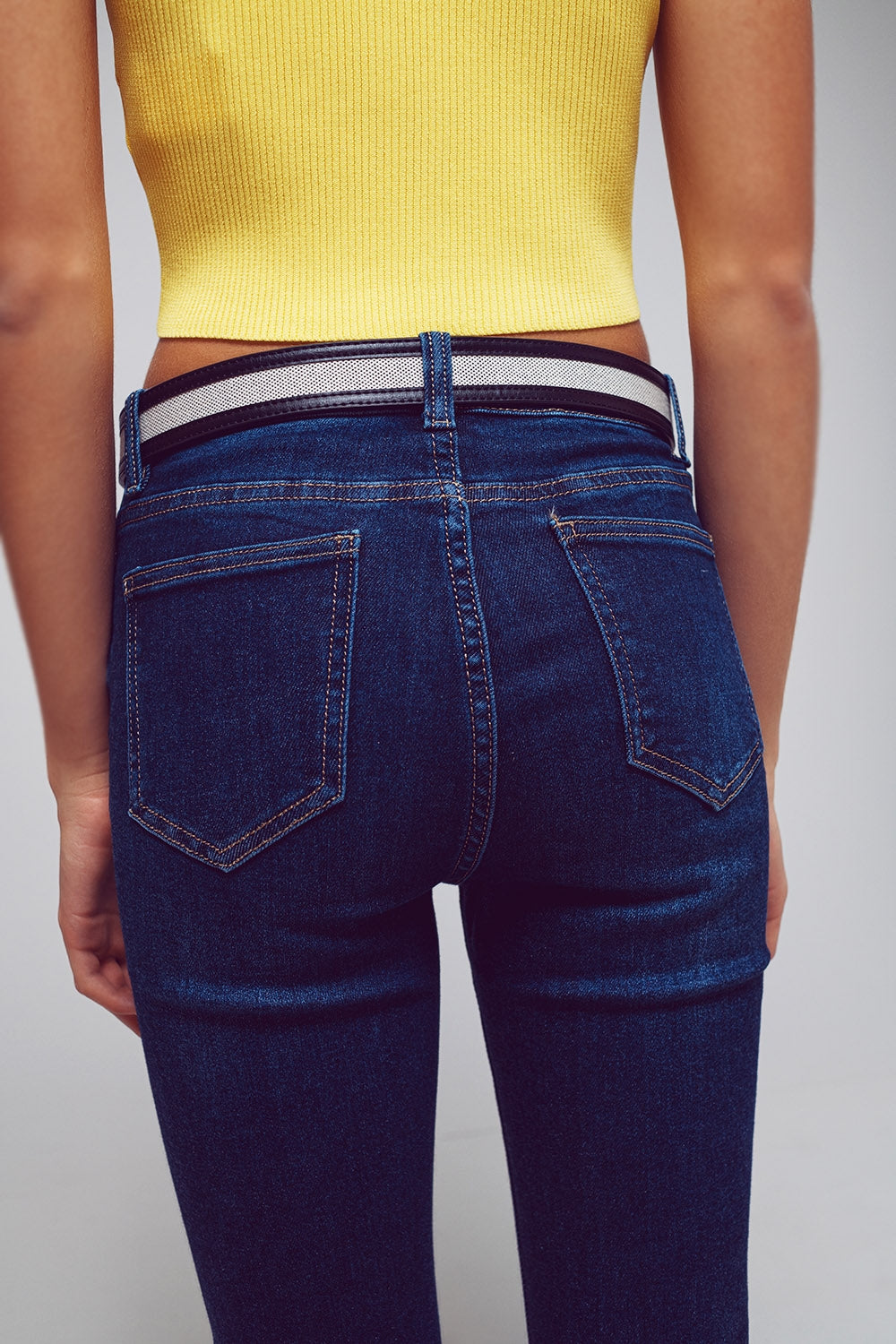 Skinny Fit Jeans in Mid Wash Blue - Denim
