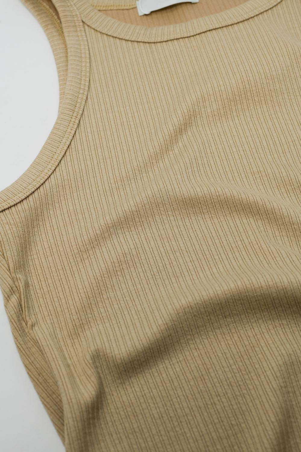 Sleeveless beige Top With Ribbed Details - top