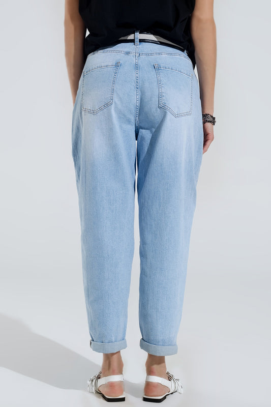 Light Wash Mom Jeans With Side Pockets - Denim