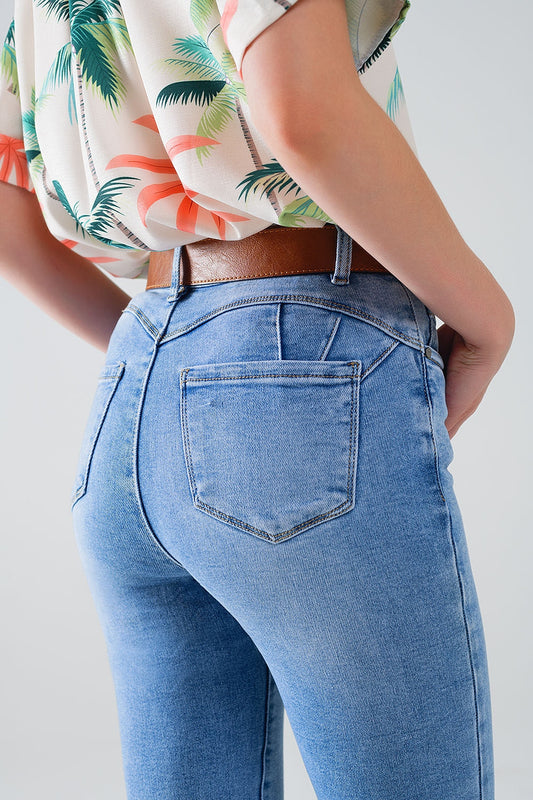 Regular Waist super Skinny Jeans in Light Wash with 5 pockets - Denim