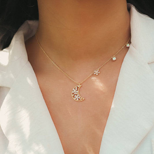 Flora Flower Moon Pendant Necklace | 18k Gold Plated - Necklace