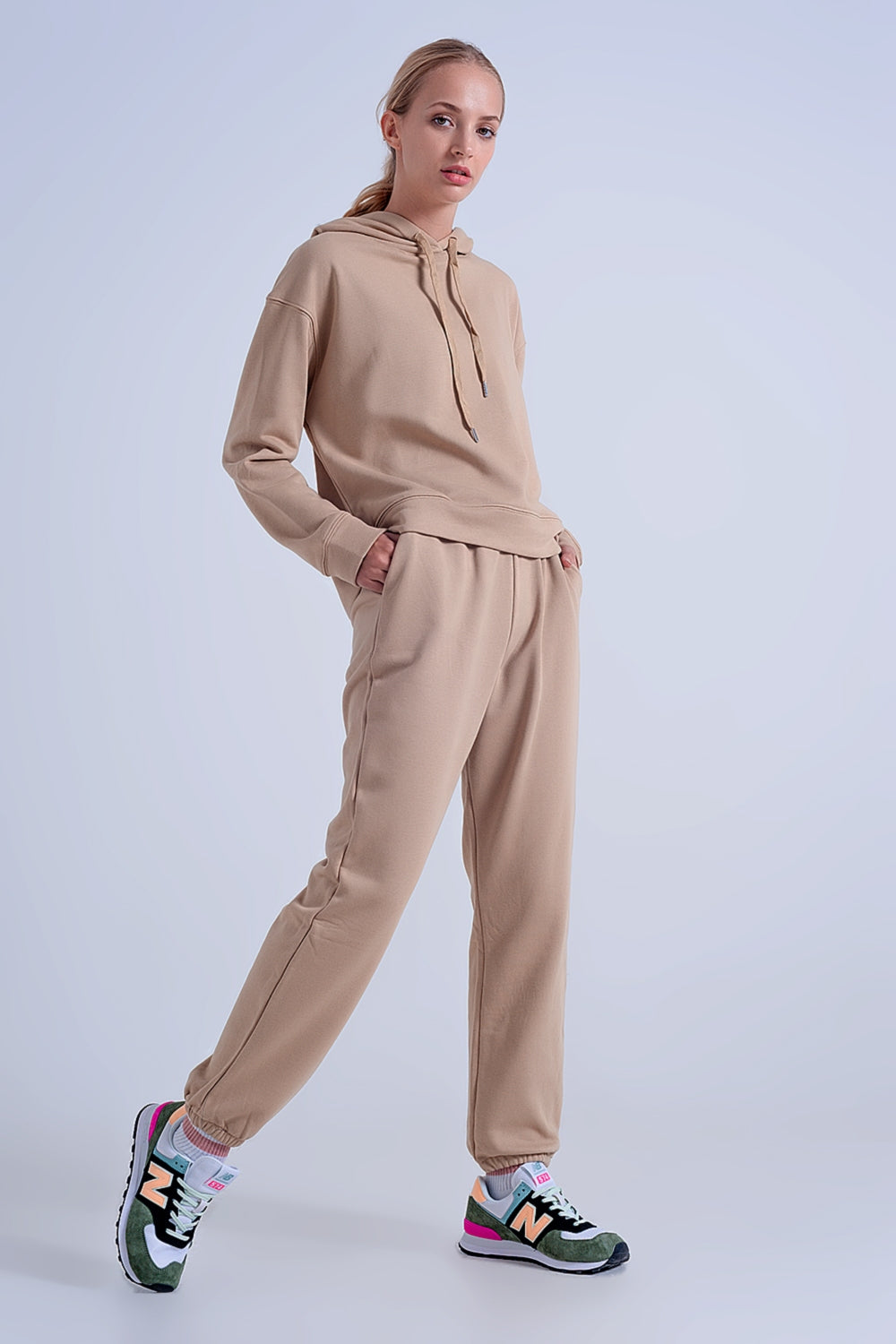 Adjustable waistband joggers in beige - Trousers