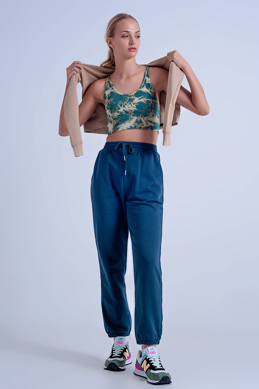 Adjustable waistband joggers in dark green - Trousers