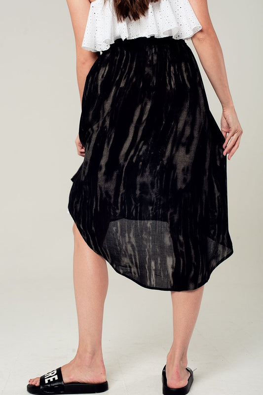 Asymmetric hem skirt in black and gray print - Skirts