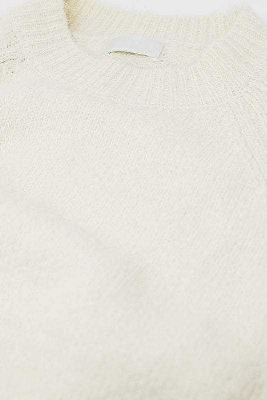 Basic Knited Crew Neck Sweater in cream color - Jumpers