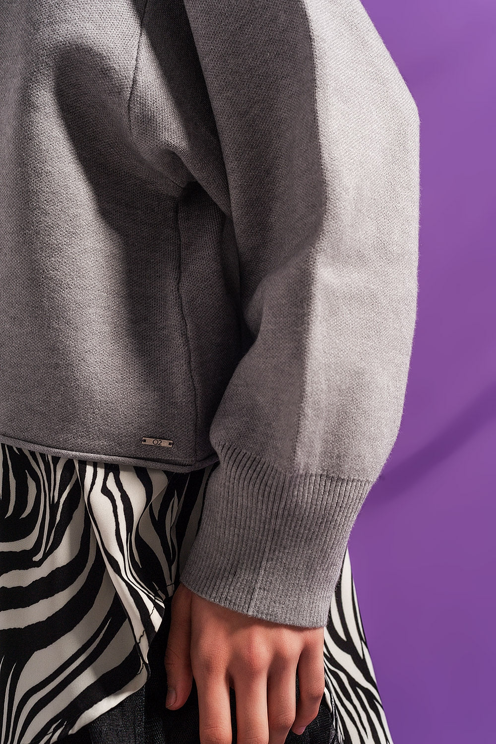 Batwing cropped jumper in grey - Jumpers