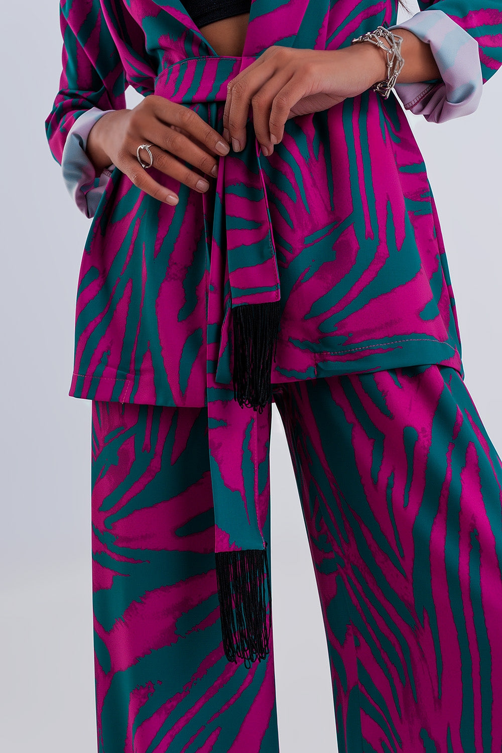 Belted blazer in green animal print - Blazers