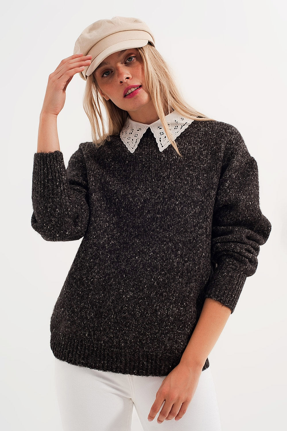 Black sweater with round collar - Jumpers