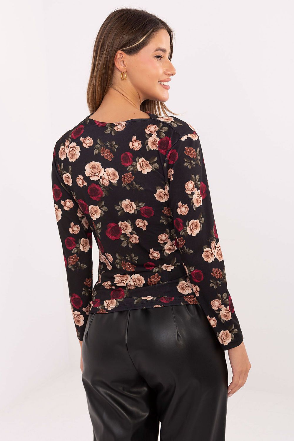 Rue Paris Floral Blouse with a Fitted Cut - Blouses