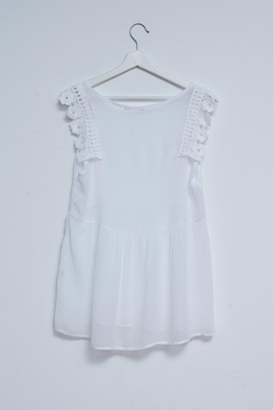 Broderie frill detail top in white - Tops
