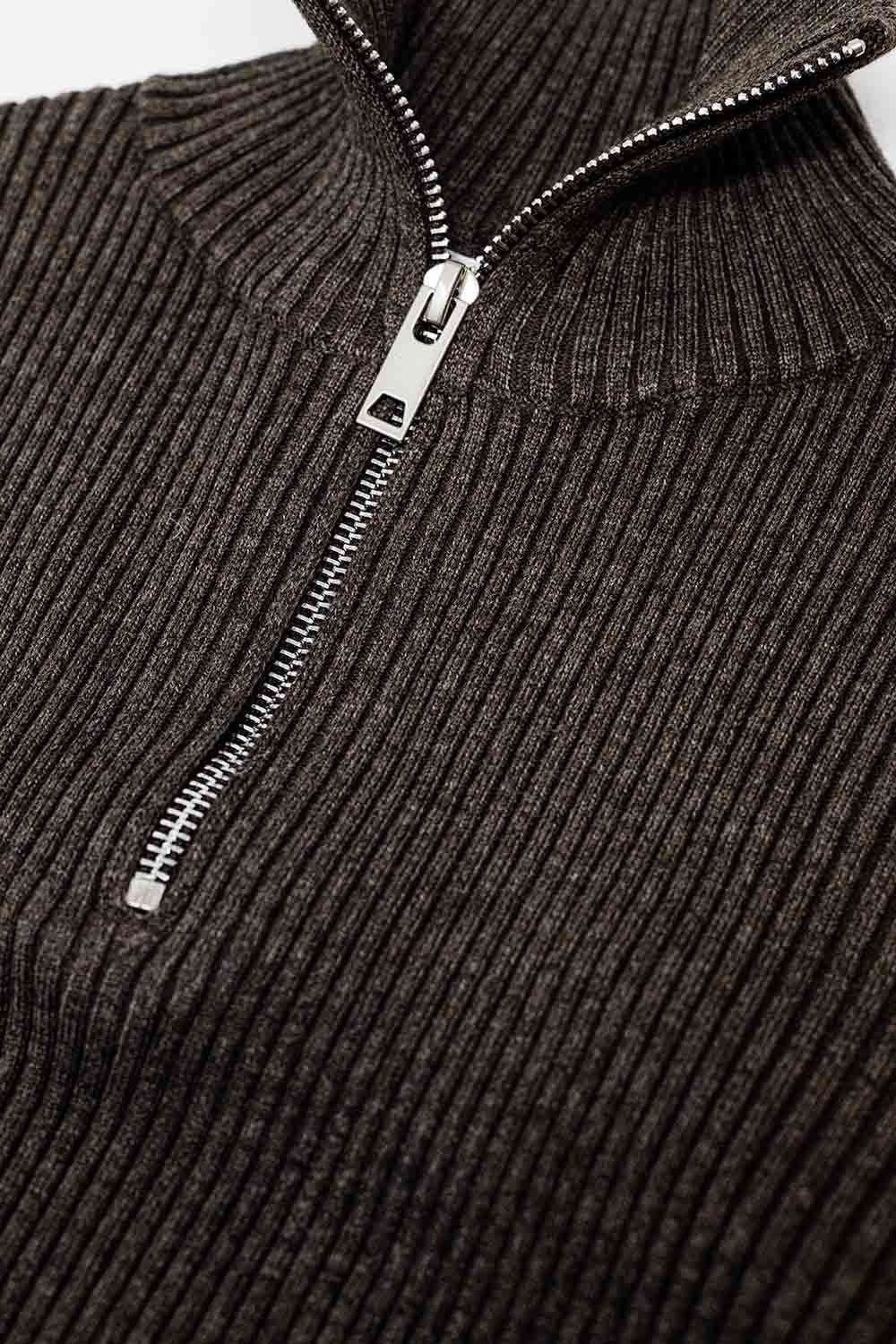 Brown ribbed fitted sweater with zip closure - Jumpers