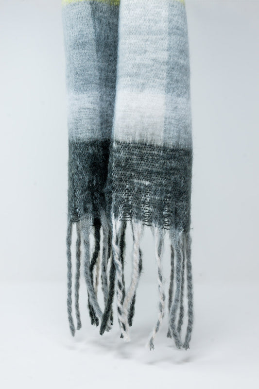 Brushed fringed scarf in grey check - Scarves