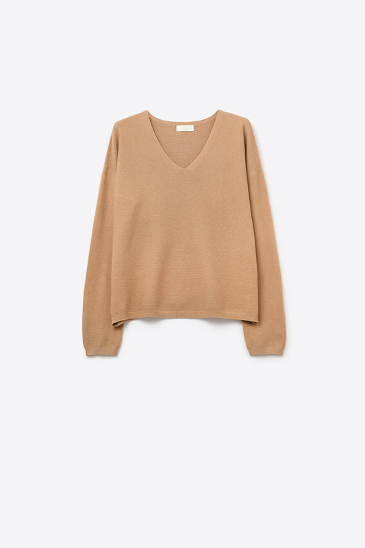 Camel Fine Knit V-Neck Sweater with Subtle Linear Texture -