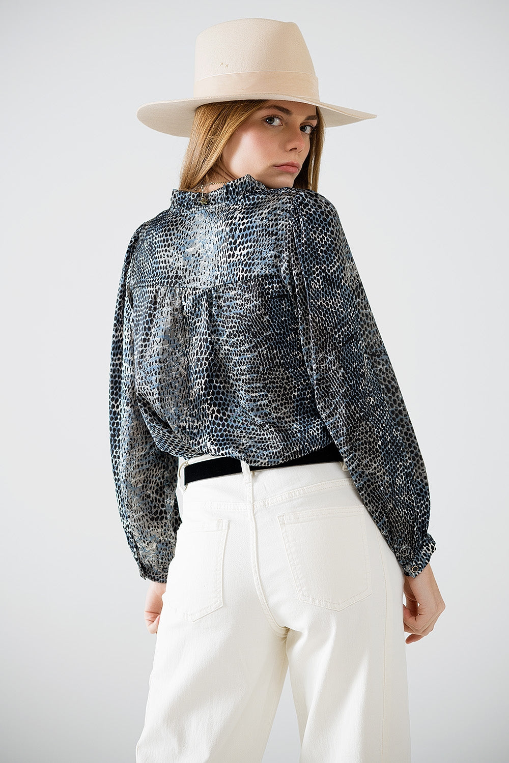 chiffon blouse in grey leopard print - Blouses