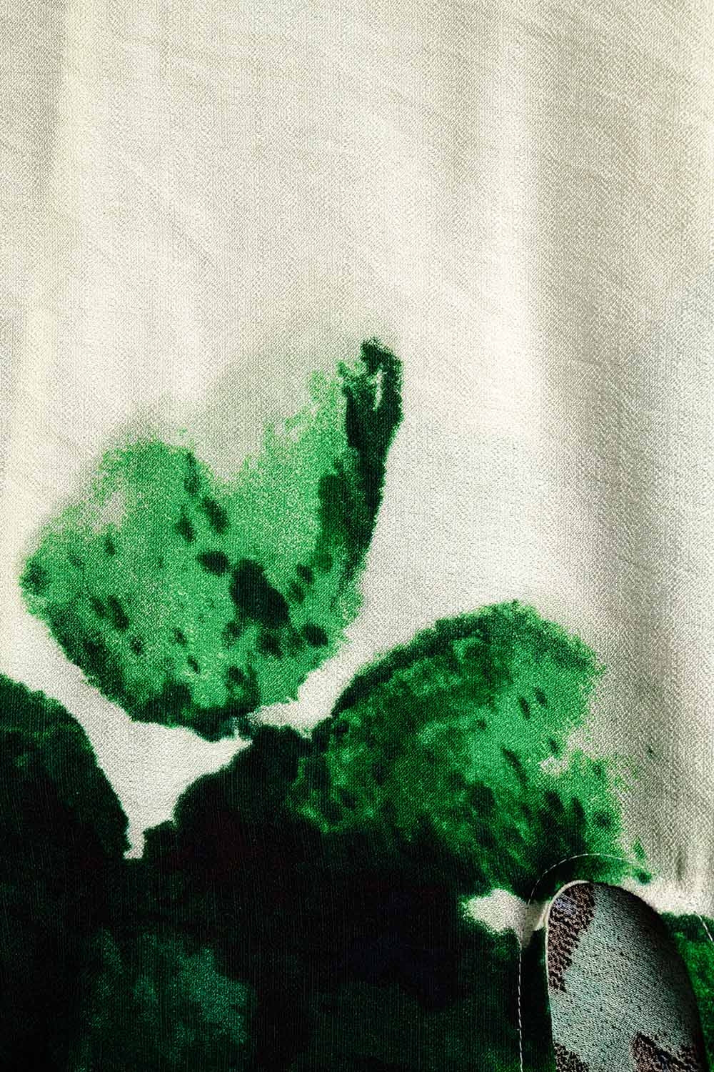 Cropped Blouse With Floral Print in Green Tied At The Waist - Blouses