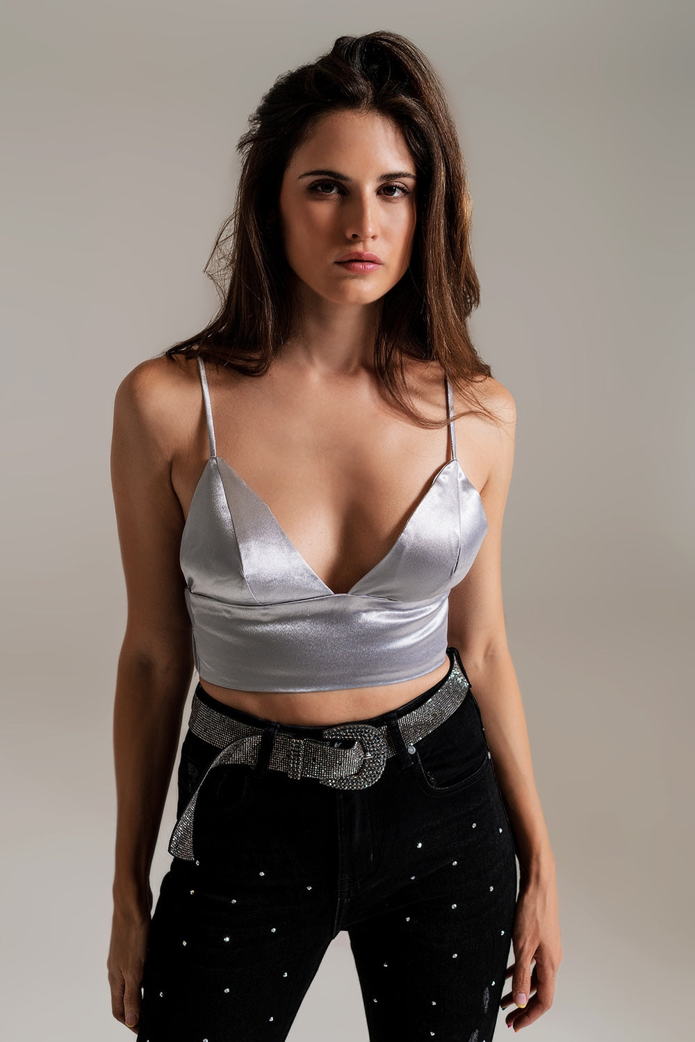 Cropped party top in satin fabric silver with V-neck - Tops