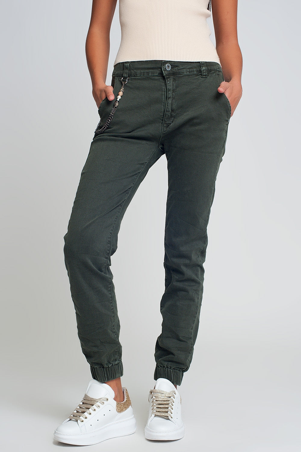Cuffed utility pants with chain in khaki - Trousers