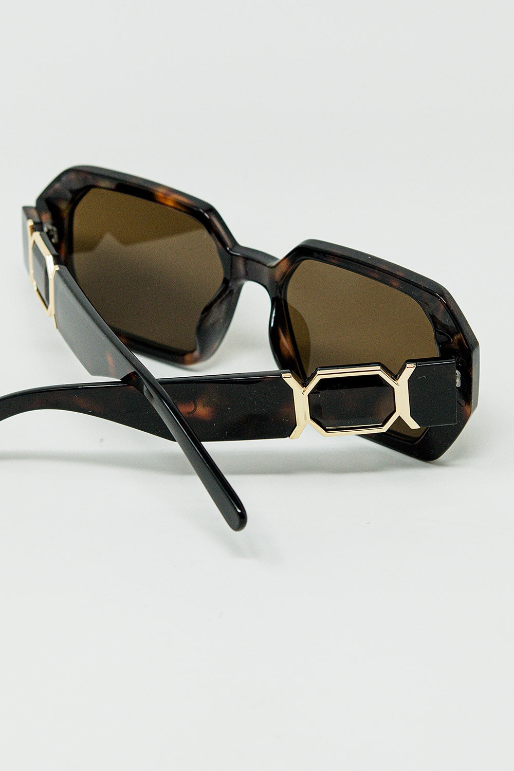 Diamond-Shaped Sunglasses In Ember with Tinted Lenses in Tortoise Shell - Sunglasses