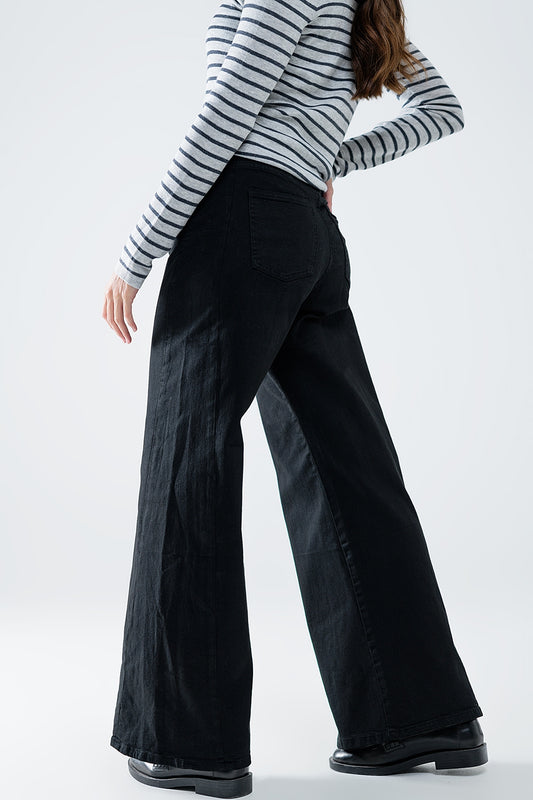 Extra wide leg trousers in black - Trousers