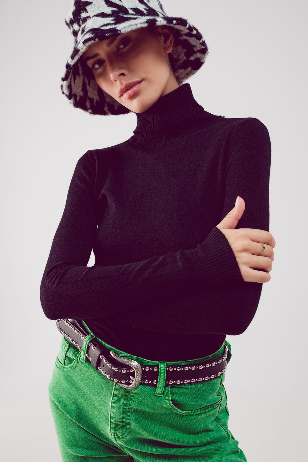 Fine knit high neck jumper in black - Jumpers