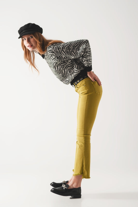 Flare jeans with raw hem edge in green - Jeans