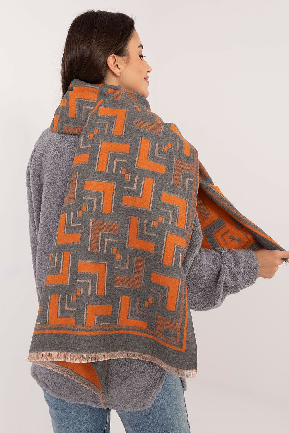 Geometric Patterned Shawl for Stylish Layering - Accessories