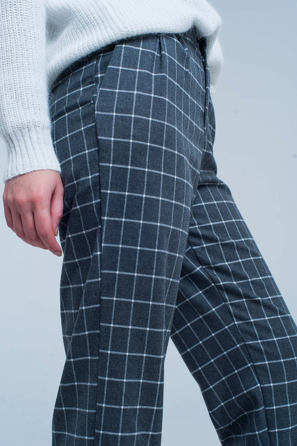 Grey Pants in White check Print - Trousers