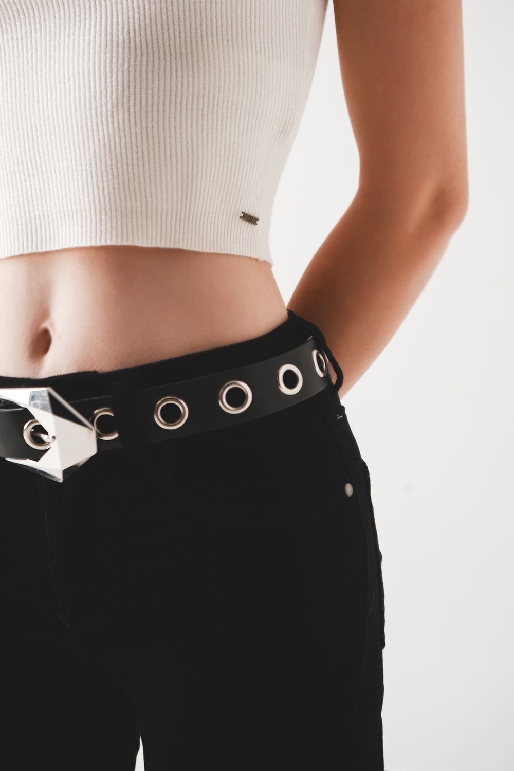 Knitted clean ribbed tank top in cream - Jumpers