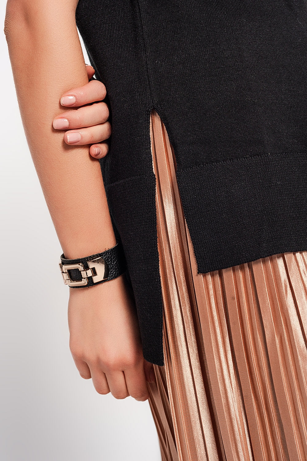 Knitted vest in black - Jumpers