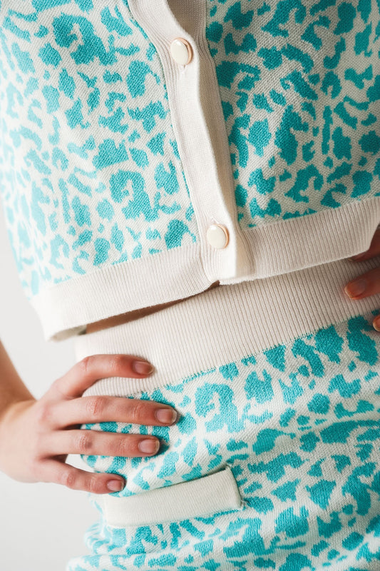 Lightweight knitted cardigan in turquoise animal print - Sweaters